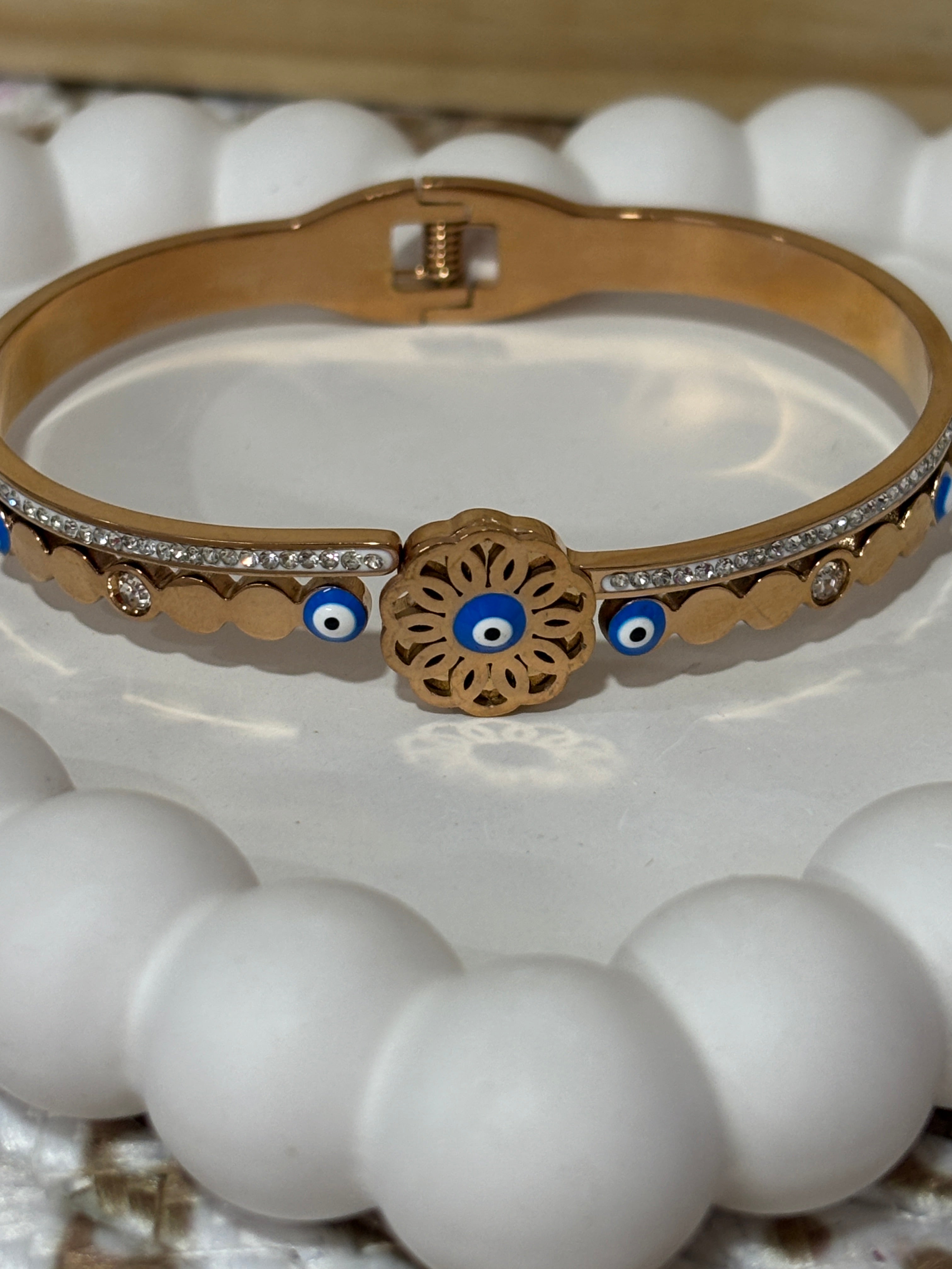 Floral evil eye diamond studded bracelet